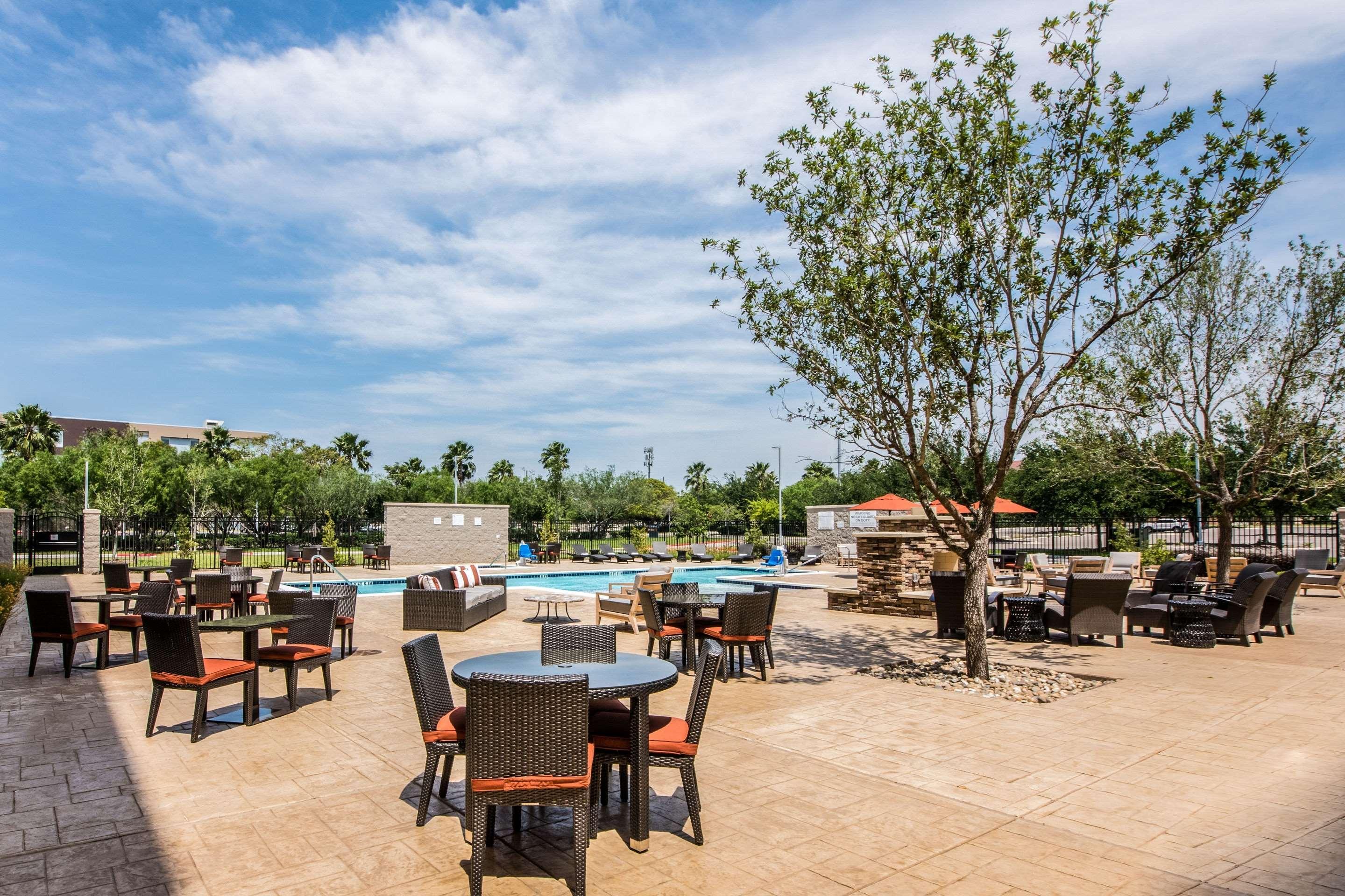 Cambria Hotel McAllen Convention Center Exterior foto